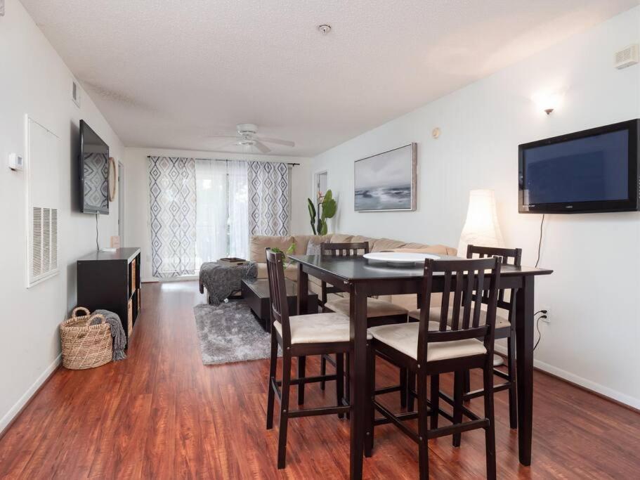 Spacious Condo Mins To Shands, University, & Downtown! Gainesville Buitenkant foto
